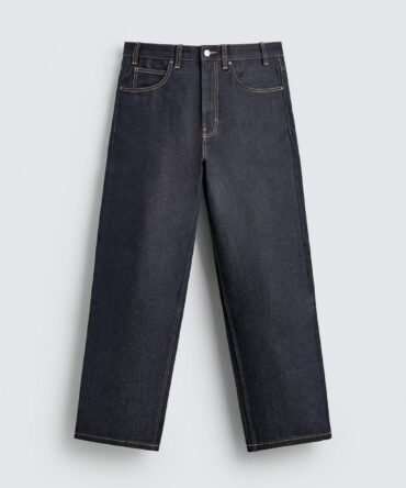 BAGGY JEANS WITH TOPSTITCHING